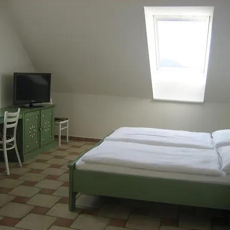 Malovany Gasthof 3*